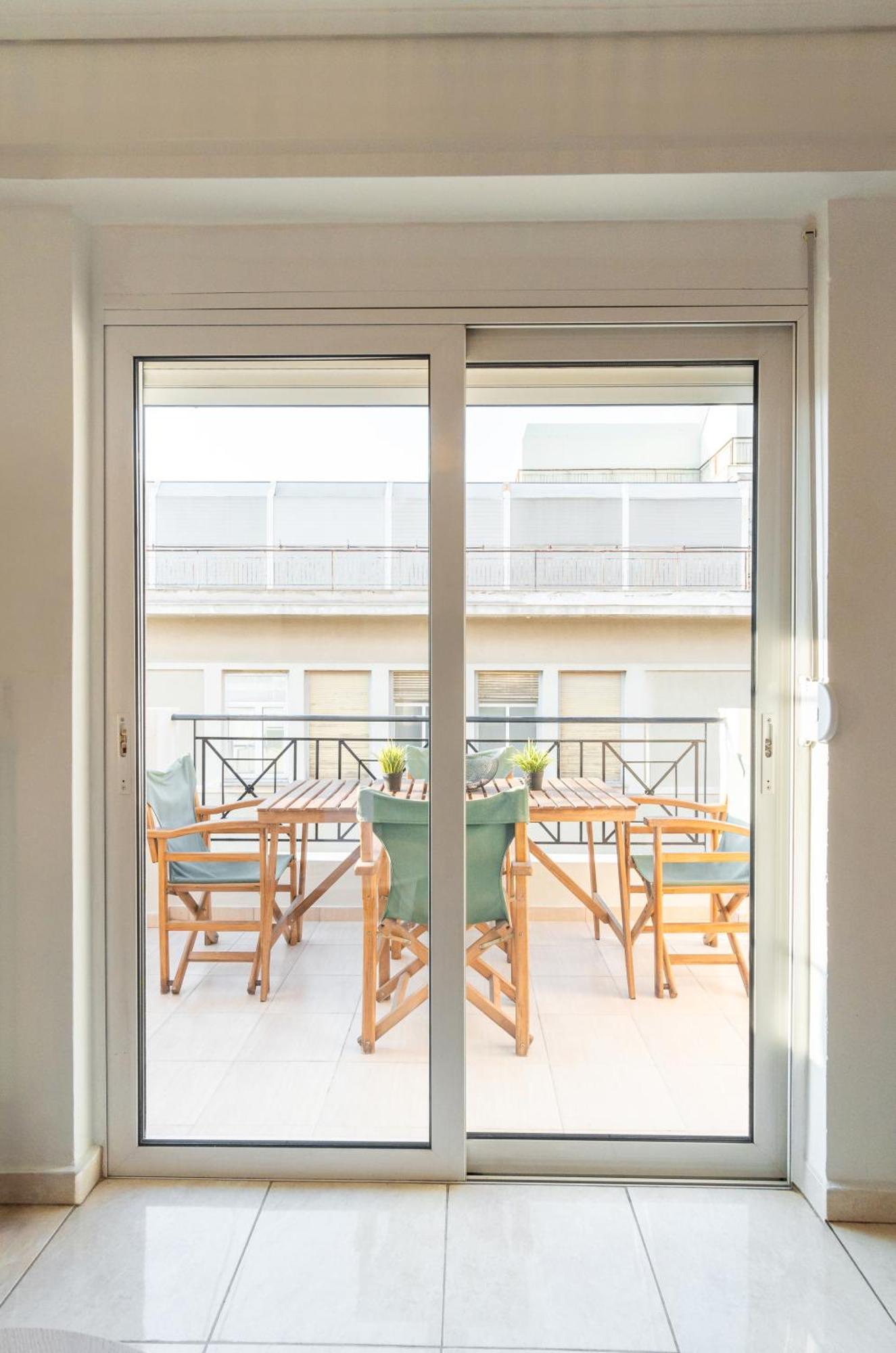 6th Floor Balcony Acropolis